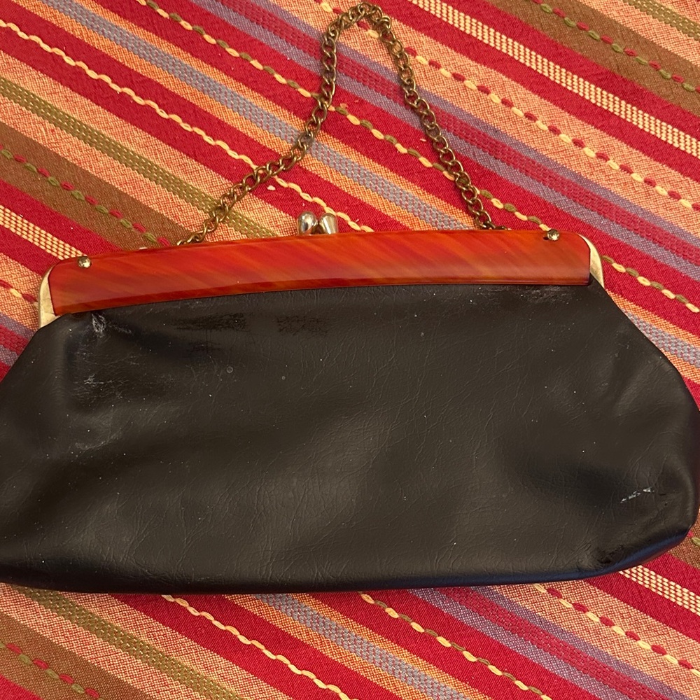 Vintage Mid-Century Kiss Lock Purse – Black Vinyl/Rubber – Amber Lucite Accent –